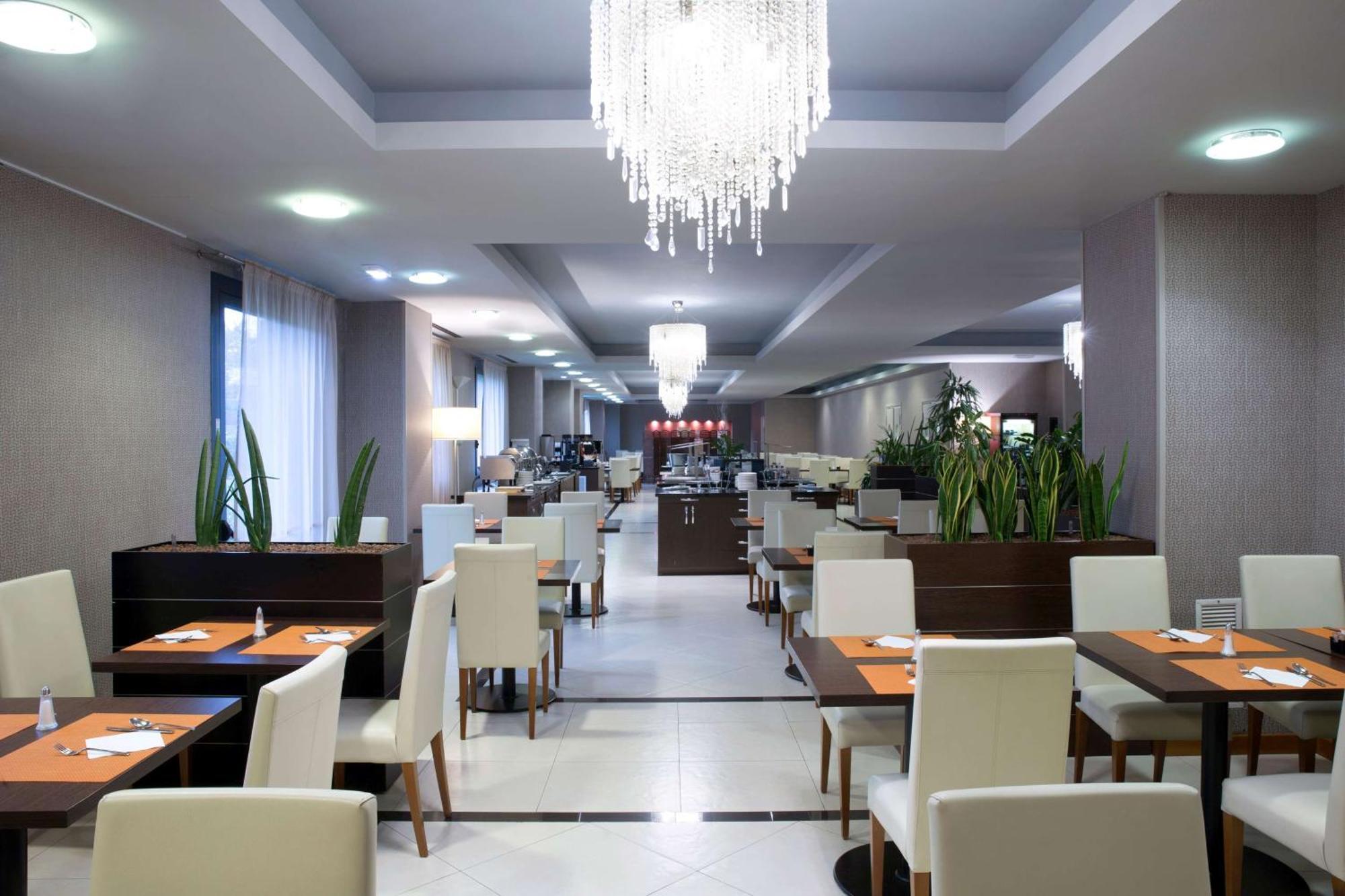 Hotel Dolce By Wyndham Milan Malpensa Somma Lombardo Esterno foto