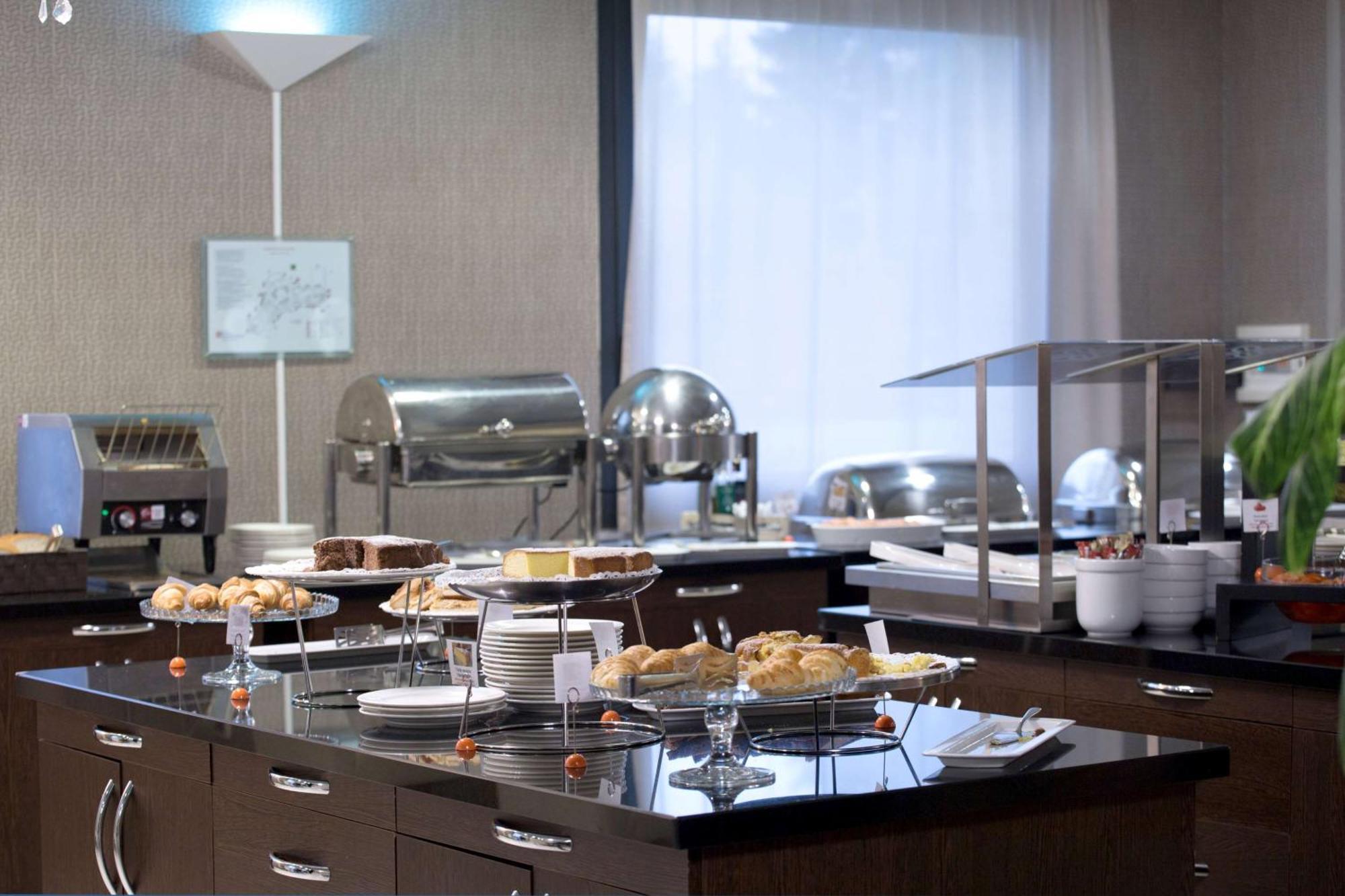Hotel Dolce By Wyndham Milan Malpensa Somma Lombardo Esterno foto