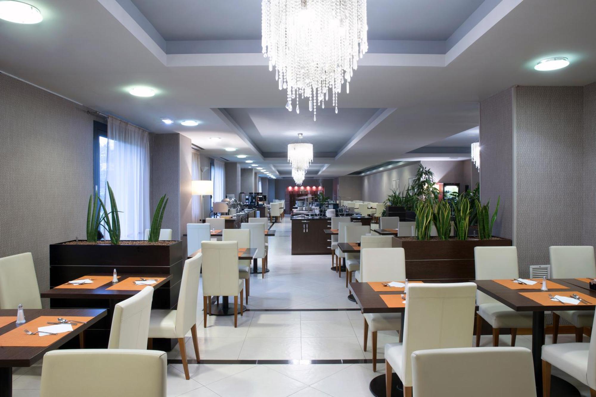 Hotel Dolce By Wyndham Milan Malpensa Somma Lombardo Esterno foto