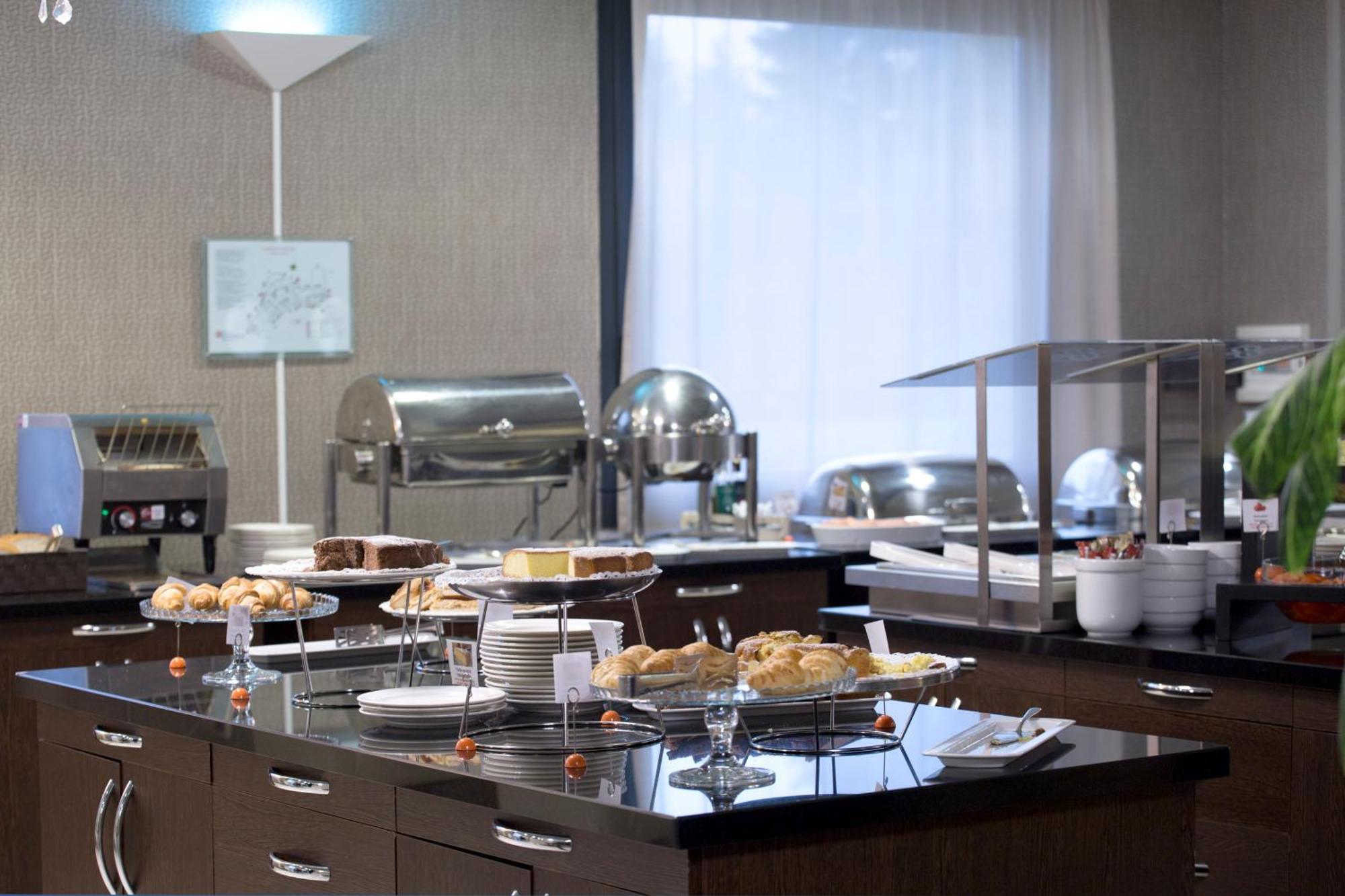 Hotel Dolce By Wyndham Milan Malpensa Somma Lombardo Esterno foto
